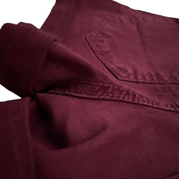 NWT Wax Jean Women's Distressed Rolled Cuff Shorts Burgundy Small - Picture 3 of 5